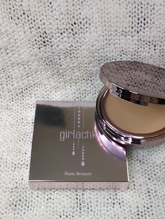 Girlactik Other - girlactik MATTE BRONZER in Casablanca,9g /.32oz